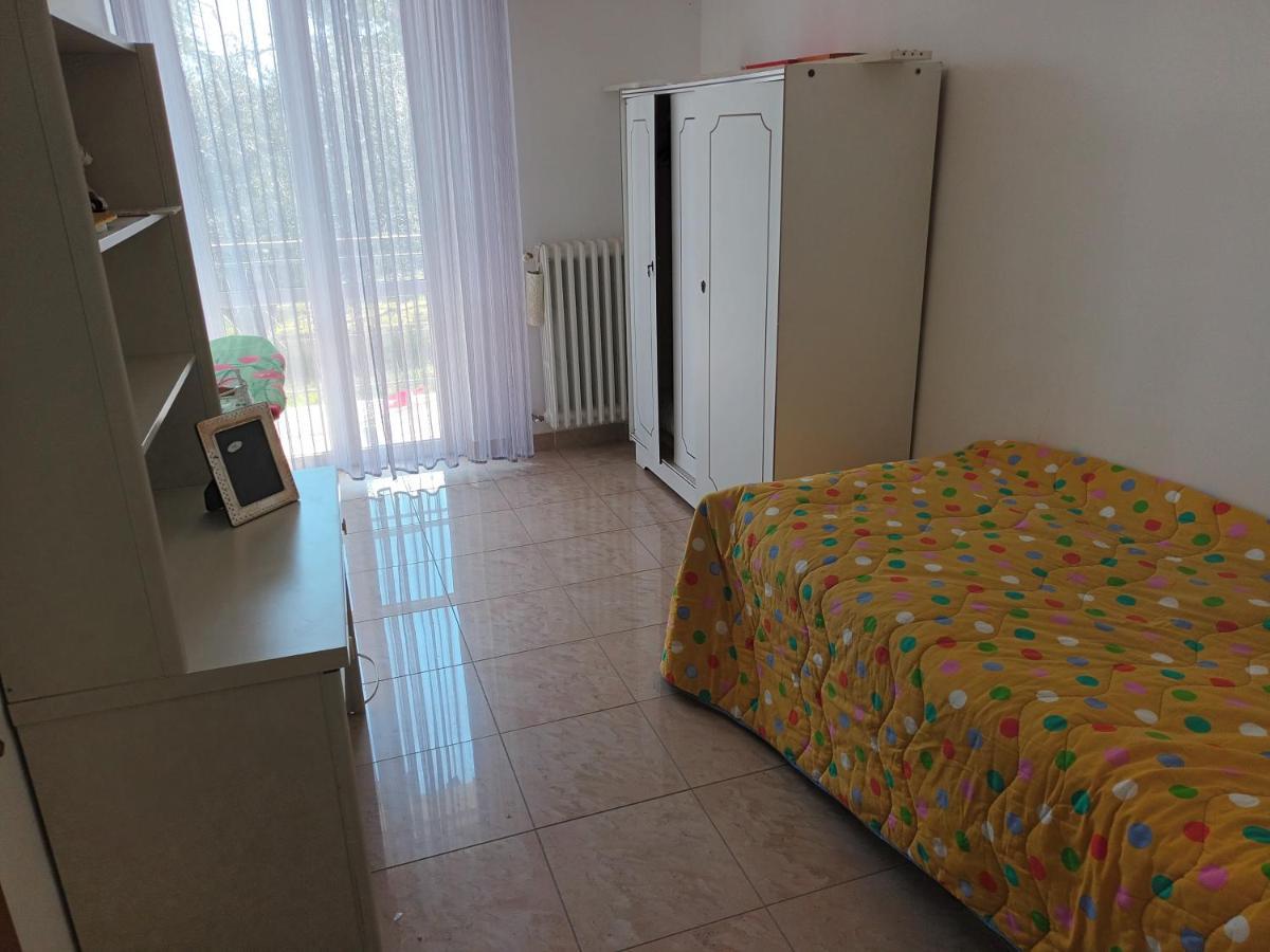 La Casa Degli Ippocastani Apartment Колонела Екстериор снимка