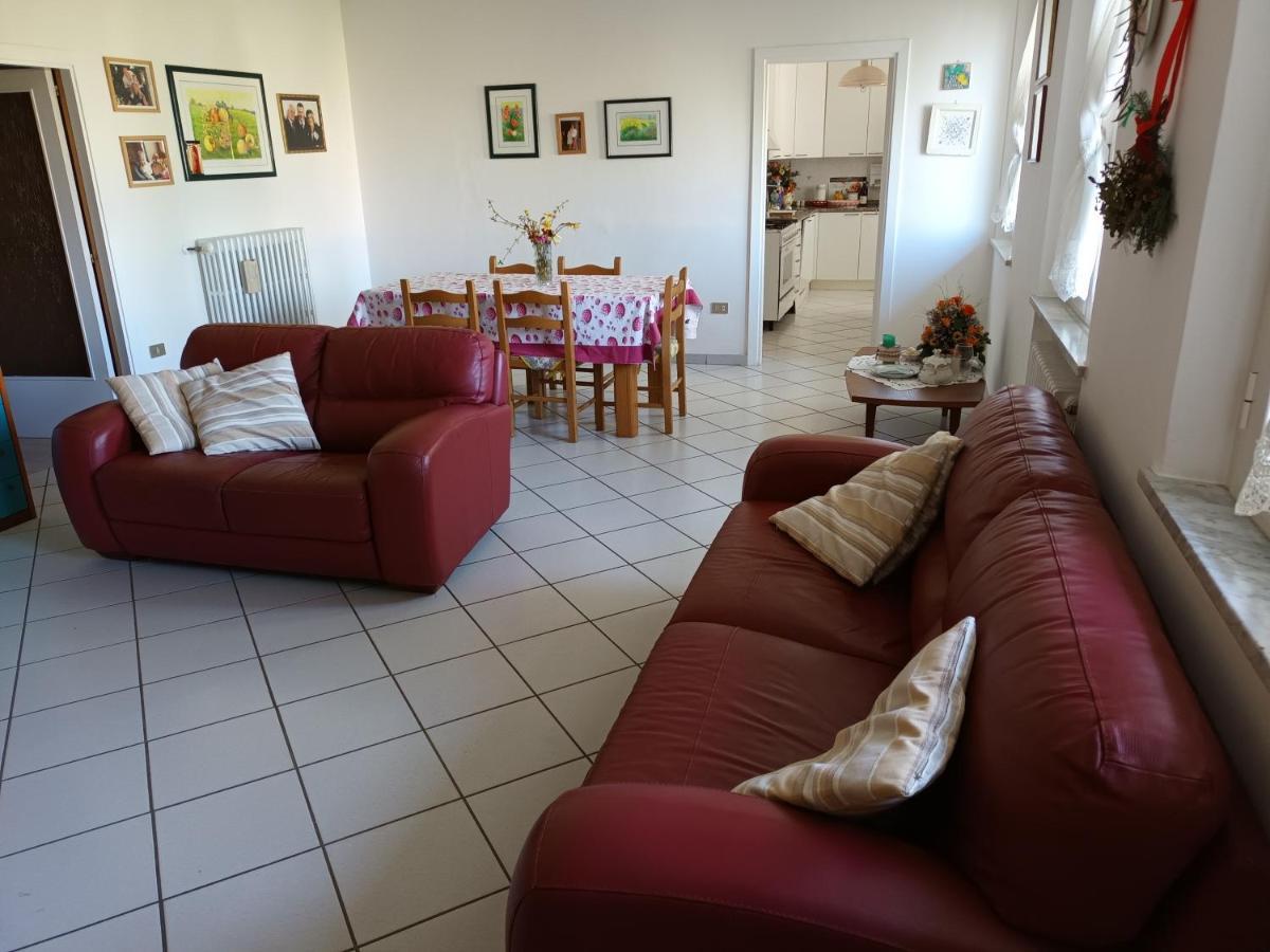 La Casa Degli Ippocastani Apartment Колонела Екстериор снимка