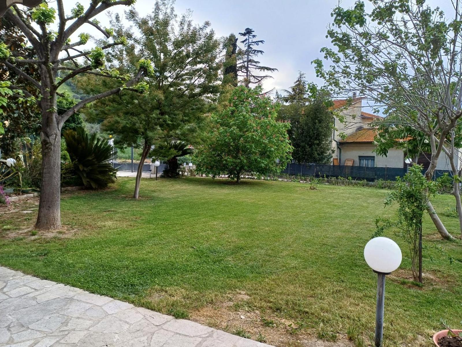 La Casa Degli Ippocastani Apartment Колонела Екстериор снимка